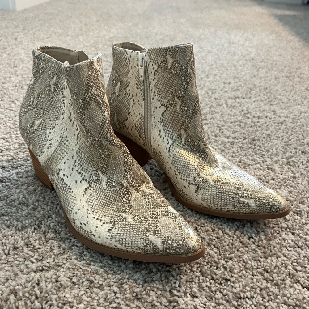 Coconuts by Matisse  snake skin boots
